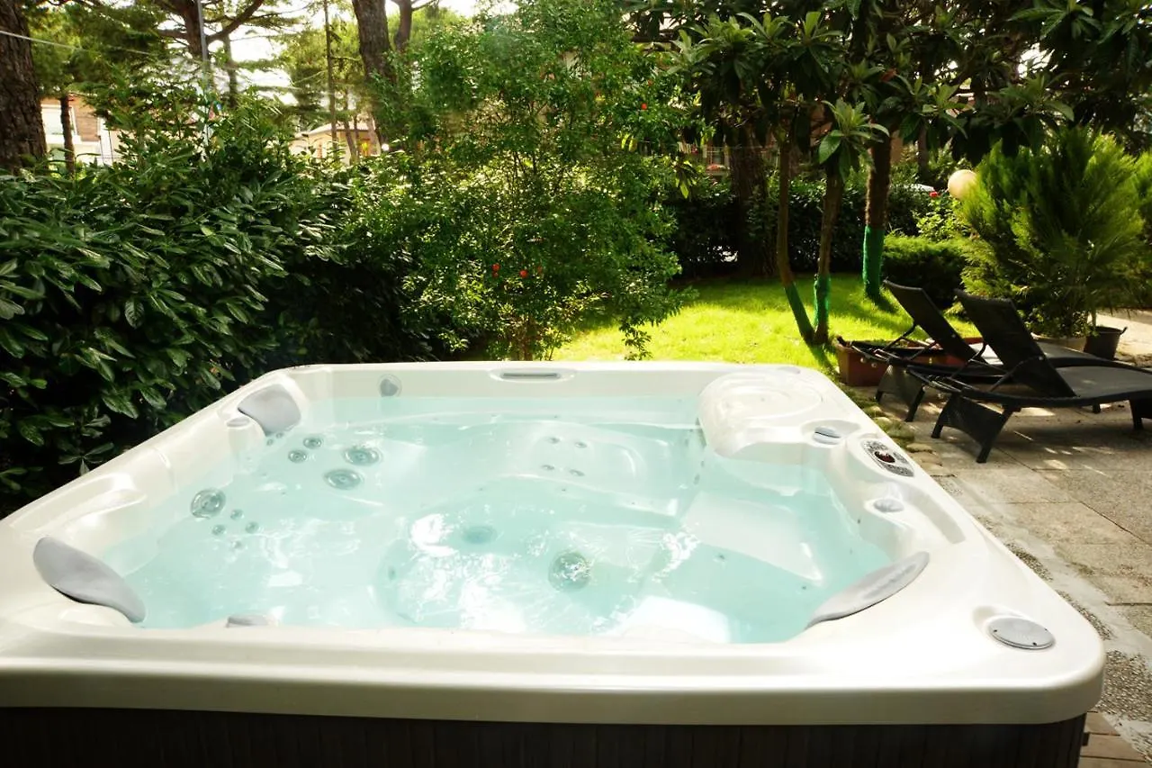 B&B Da Giuliano Milano Marittima Bed & Breakfast