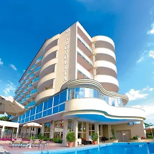 4* Hotel Metropolitan Family